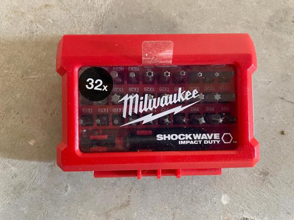 MILWAUKEE BIT SET